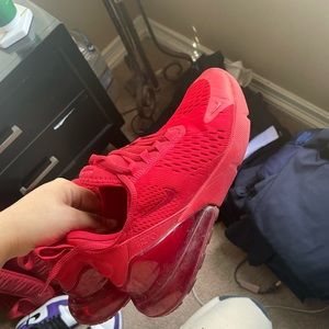 270 red Nike shoes 6Y